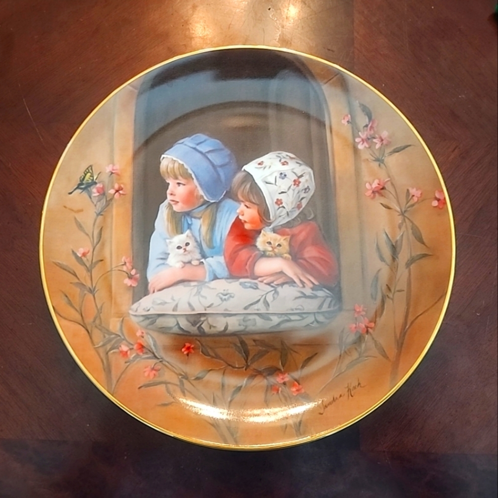 "Sunday Best" By Sandra Kuck 9 1/4 Inch Plate